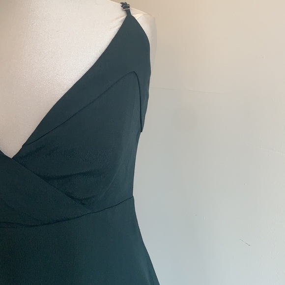 Green dress - Picture 2 of 5